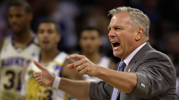 From Zero to Hero: The Untold Story of Coach Miller’s Championship Comeback!
